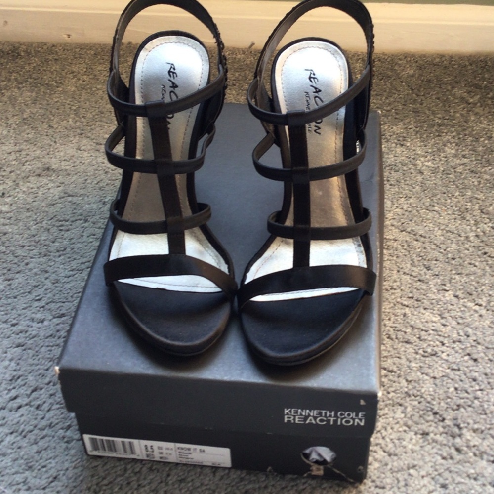 Kenneth Cole Reaction Black Strappy Heels